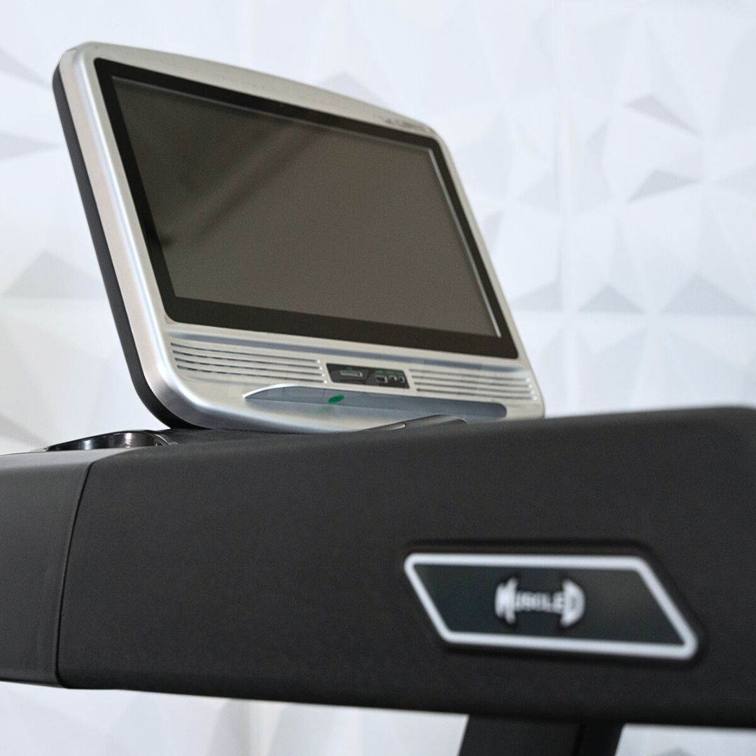 Touch Screen Commercial Treadmill - Muscle D Fitness - Deluxe Touch Screen Commercial Treadmill